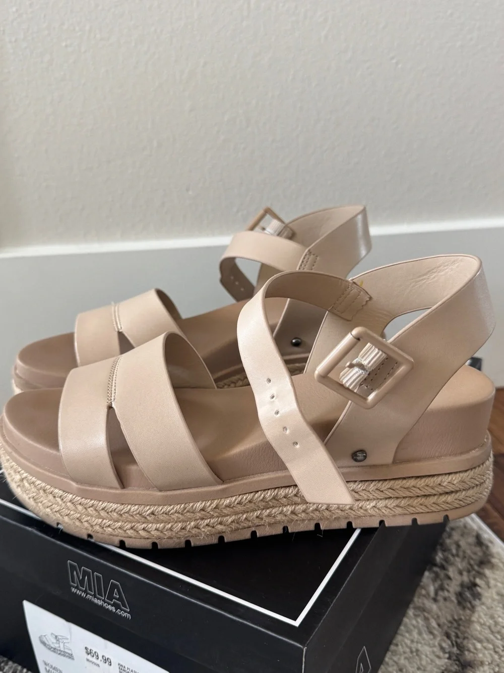 EUC MIA Beige Espadrille Platform Sandal , size 8, wore ONCE